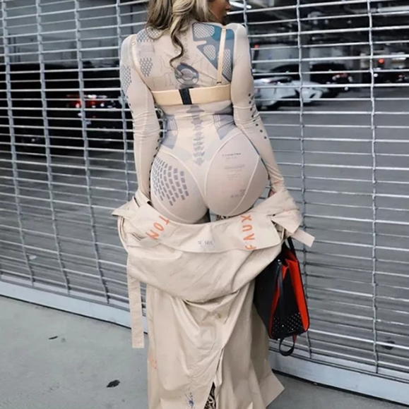 Lux 2 Piece Futuristic Printed Outfit - Picture 2 of 8